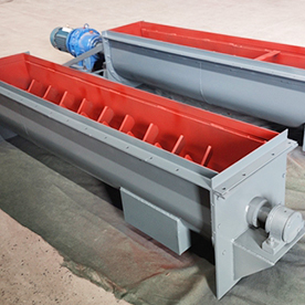 無軸輸送機作業(yè)現(xiàn)場